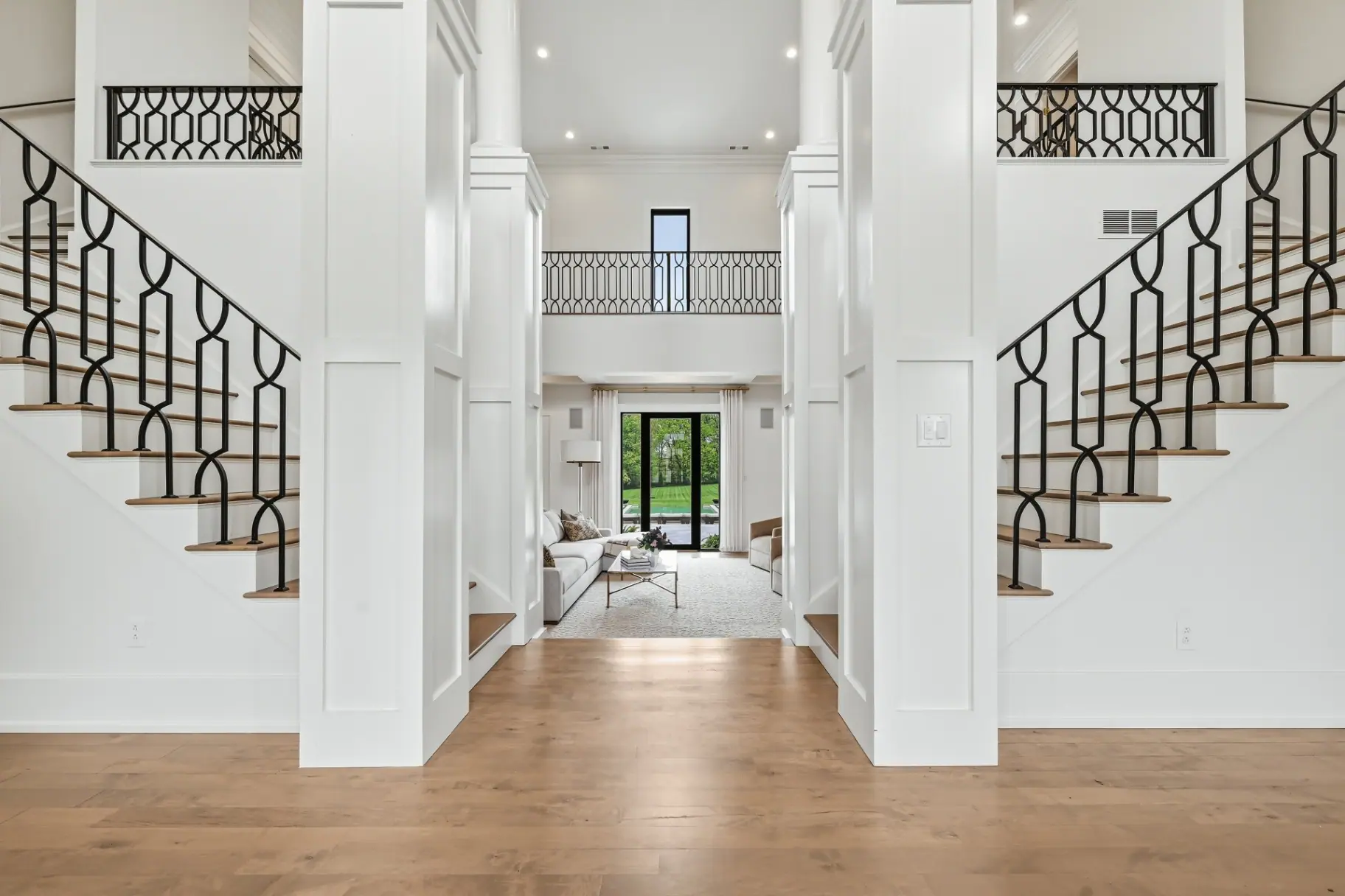 What Is Twilight Photography, and Why Does It Sell Luxury Homes?